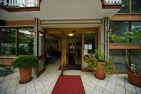 King Hotel