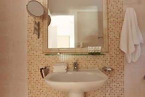 Anassa Mare Villas and Residences