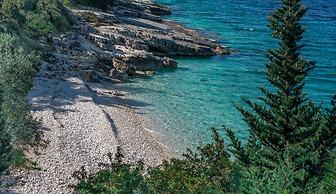 Anassa Mare Villas and Residences