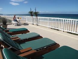 The Pink Lodge on the Beach