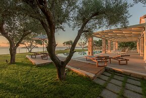 Artina Luxury Villa