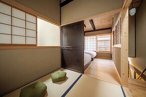 Nadeshiko Shirakawa