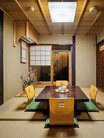 Nadeshiko Shirakawa