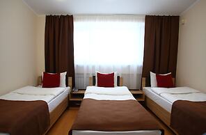Maksim Hotel