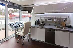 Houseboat Jyväskylä
