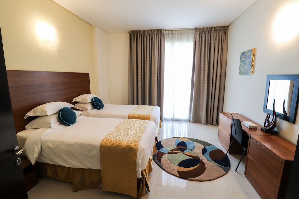 Gulf Suites Hotel Amwaj