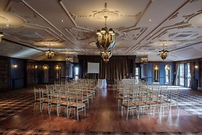 Cornhill Castle Hotel