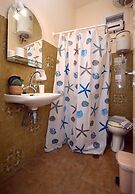 Koukounari Rooms