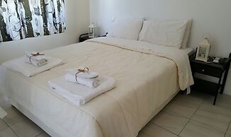 Koukounari Rooms
