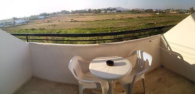 Nina Beach Hotel