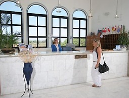 Nina Beach Hotel