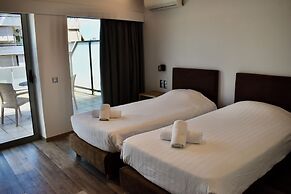 Xenophon Hotel