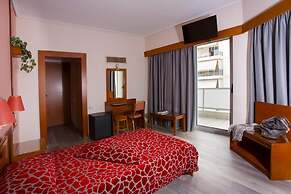 Xenophon Hotel