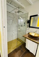 Excellence Suite