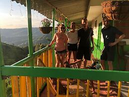 Hostal Girasoles