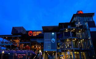 Dragon River Avenue Hotel