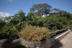 NoaNoa Island