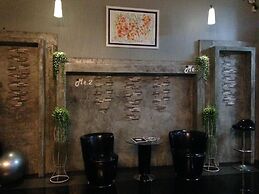 AtMe2 Hotel