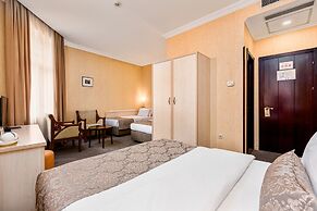 Hotel Sharden
