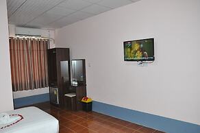 Man Shwe Li Hotel