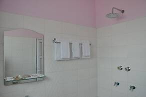 Man Shwe Li Hotel