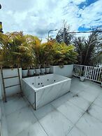 White Boutique Hotel & Residences