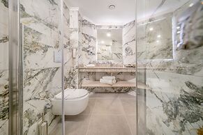 Aria Resort & Spa