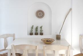 Cleopatra Seaside Homes Paros