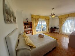 Casa Colina del Sol