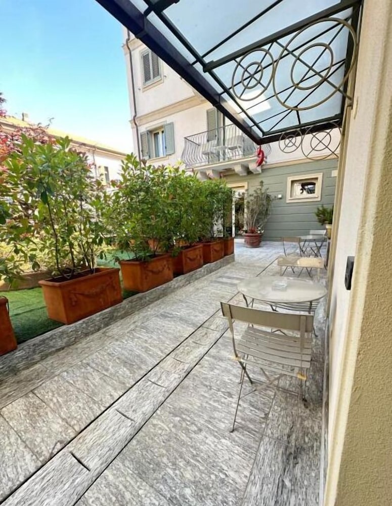 Hotel Al Campanile - Luxury Suites & Apartments
