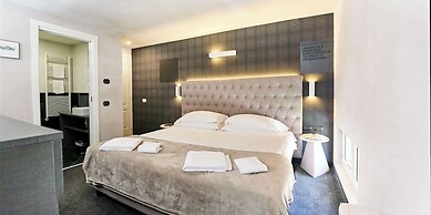 Hotel Al Campanile - Luxury Suites & Apartments
