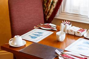Lismar Guest House