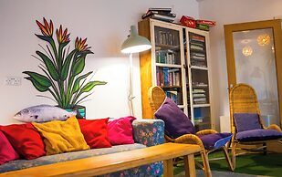 Igloo Hybrid - Hostel