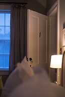 Woodbourne Inn