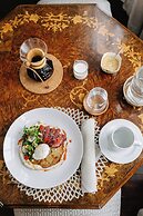 Woodbourne Inn