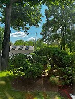 Woodbourne Inn
