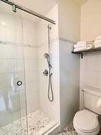Woodbourne Inn