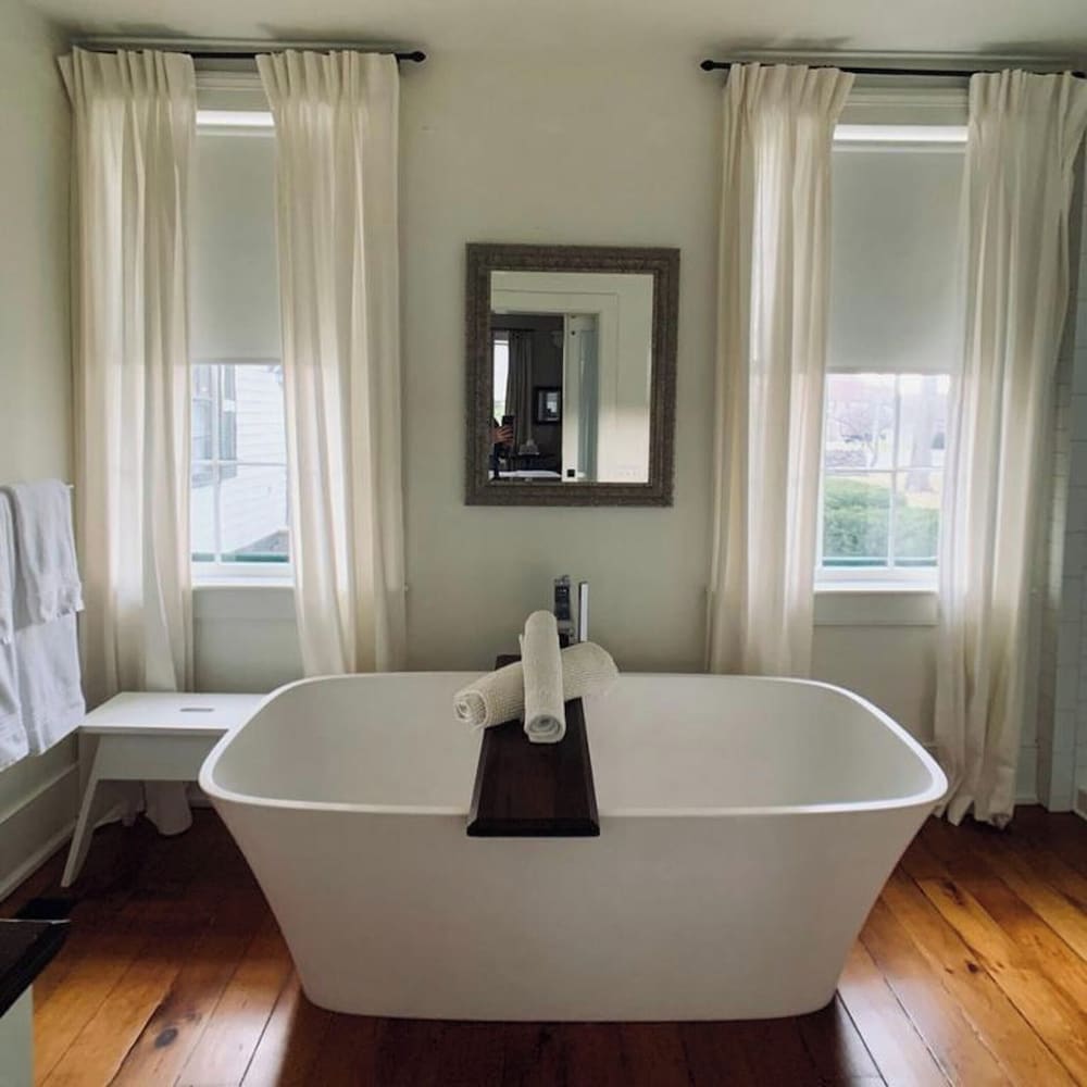 Woodbourne Inn