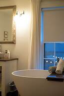 Woodbourne Inn