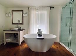 Woodbourne Inn