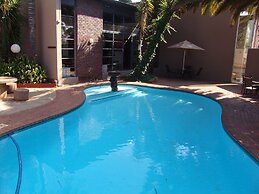 African Moon Corporate House