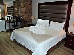 African Moon Corporate House