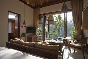 Tejaprana Resort & Spa