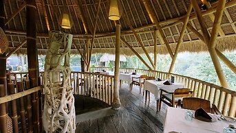Tejaprana Resort & Spa