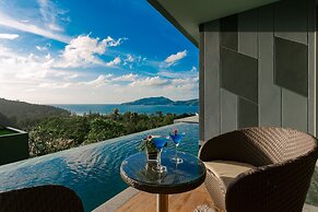 Crest Resort & Pool Villas