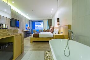 Crest Resort & Pool Villas