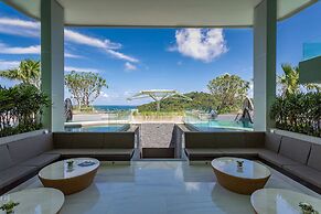 Crest Resort & Pool Villas