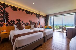 Crest Resort & Pool Villas