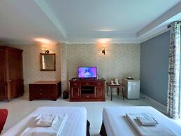 Chateau de Khaoyai Hotel & Resort