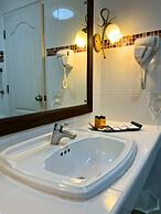 Chateau de Khaoyai Hotel & Resort